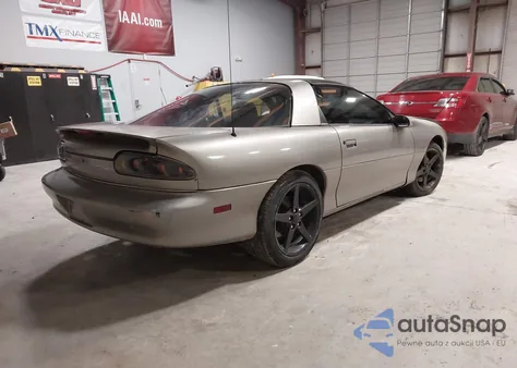 1999 Chevrolet Camaro z USA, uszkodzony, nr VIN 2G1FP22K6X2105272